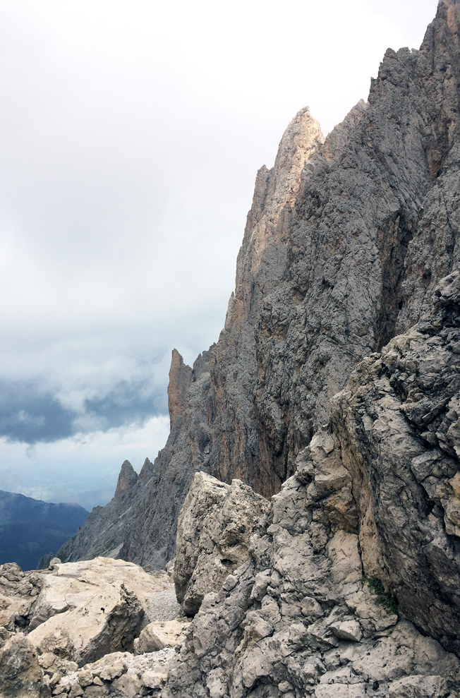 Urlaub-Südtirol-Wanderung_langkofel-Rundwanderung-Dolomiten-Blog-Jennadores